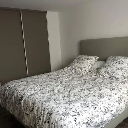 Maison De Charme Avec Vue Sur La Cité Médiévale. Сasa de vacaciones *