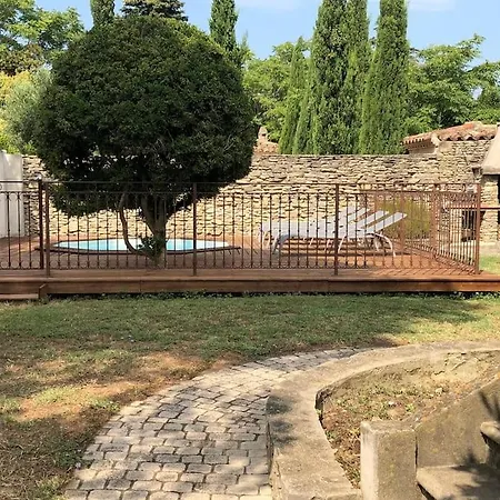 Сasa de vacaciones Maison De Charme Avec Vue Sur La Cité Médiévale. *